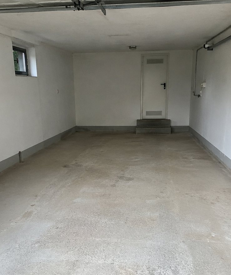 Garage nach der Entrümpelung